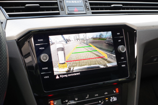 Volkswagen Passat Variant 1.4 TSI PHEV GTE 218 PK Business, Elek. Trekhaak, Panoramadak, Memory, Matrix LED, Winterpakket