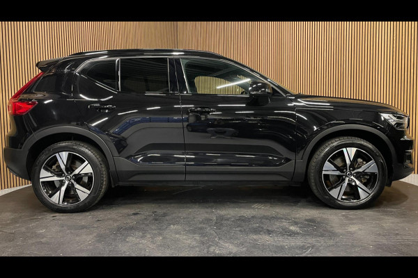 Volvo XC40 Recharge P8 AWD R-Design|92,4% SOH|1/2 LEDER|STOEL+STUURVERWARMING|NAVIGATIE|ACC|APPLE CARPLAY|NL-AUT|NAP|IN.BTW|1eEIG|