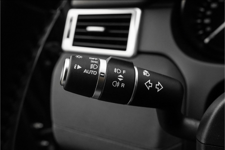 Land Rover Discovery Sport 2.0 TD4 SE Camera Leder Pano 18" Ori NL 45.000KM