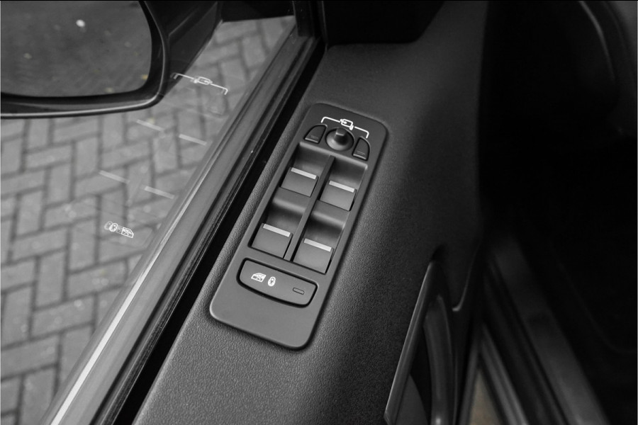 Land Rover Discovery Sport 2.0 TD4 SE Camera Leder Pano 18" Ori NL 45.000KM