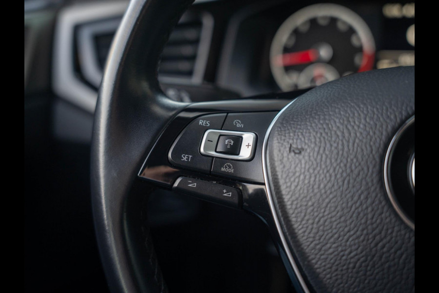 Volkswagen Polo 1.0 TSI DSG Comfortline Business / Adaptive cruise / Carplay / DAB