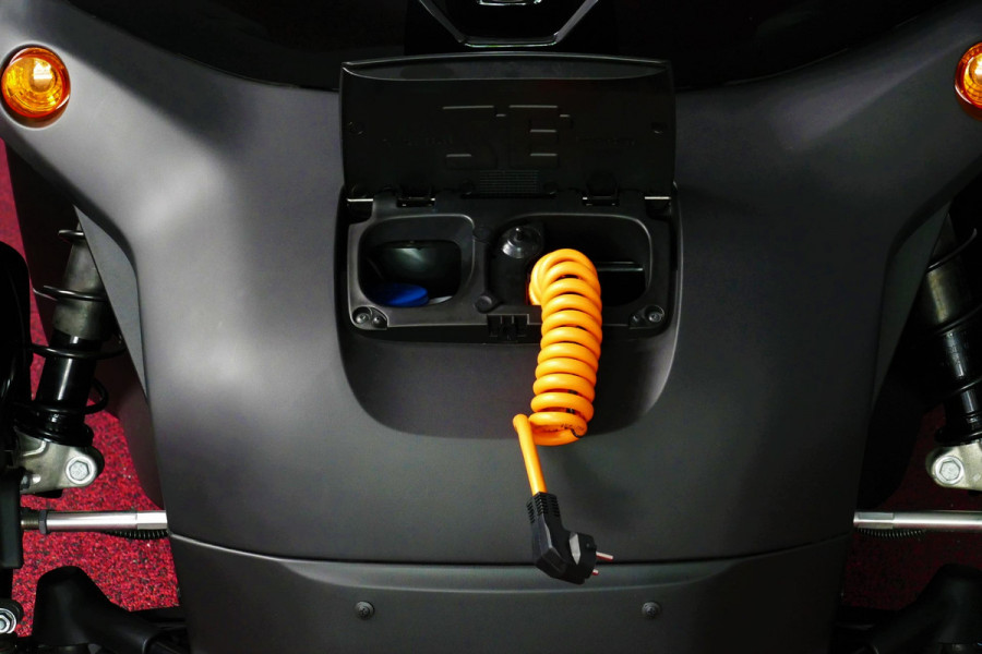 Renault Twizy URBAN 80 INCL ACCU. 4122 KM PDC RUITVERW. SWICHBLADE