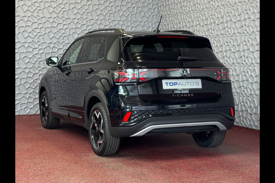 Volkswagen T-Cross ✅NIEUWE AUTO✅ TSI 115PK R-LINE EDITION TREKHAAK LED LMV IQ CAMERA STOELVERW ✅2025✅ "Volkswagen rijden begint bij Topautos.nl – 75 topmodellen direct op voorraad!"