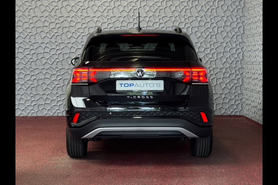 Volkswagen T-Cross ✅NIEUWE AUTO✅ TSI 115PK R-LINE EDITION TREKHAAK LED LMV IQ CAMERA STOELVERW ✅2025✅ "Volkswagen rijden begint bij Topautos.nl – 75 topmodellen direct op voorraad!"