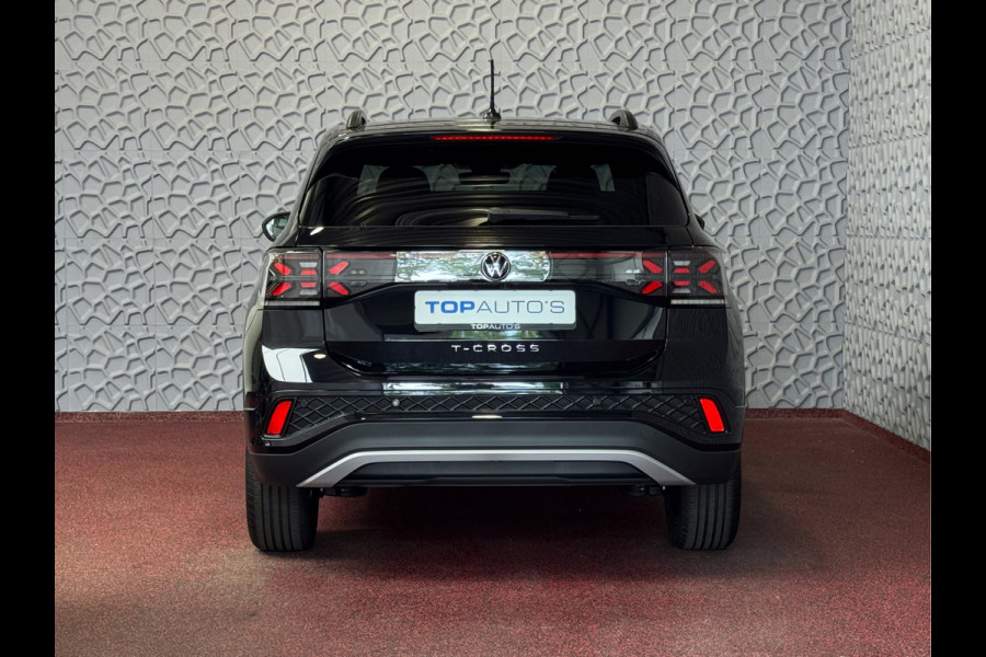 Volkswagen T-Cross ✅NIEUWE AUTO✅ TSI 115PK R-LINE EDITION TREKHAAK LED LMV IQ CAMERA STOELVERW ✅2025✅ "Volkswagen rijden begint bij Topautos.nl – 75 topmodellen direct op voorraad!"