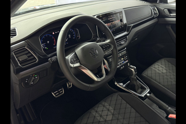 Volkswagen T-Cross ✅NIEUWE AUTO✅ TSI 115PK R-LINE EDITION TREKHAAK LED LMV IQ CAMERA STOELVERW ✅2025✅ "Volkswagen rijden begint bij Topautos.nl – 75 topmodellen direct op voorraad!"