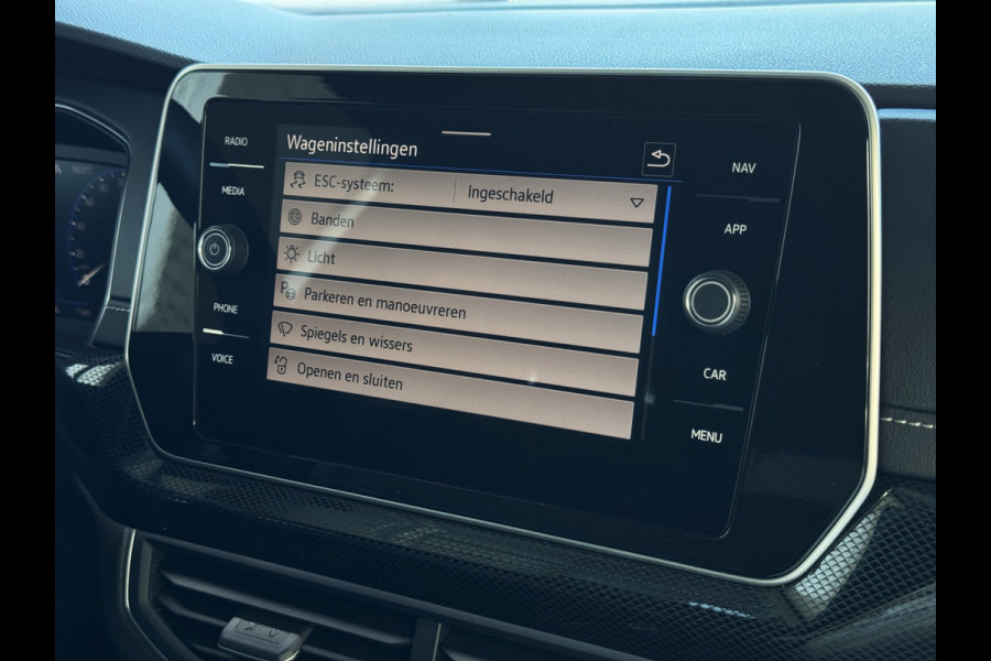 Volkswagen T-Cross ✅NIEUWE AUTO✅ TSI 115PK R-LINE EDITION TREKHAAK LED LMV IQ CAMERA STOELVERW ✅2025✅ "Volkswagen rijden begint bij Topautos.nl – 75 topmodellen direct op voorraad!"