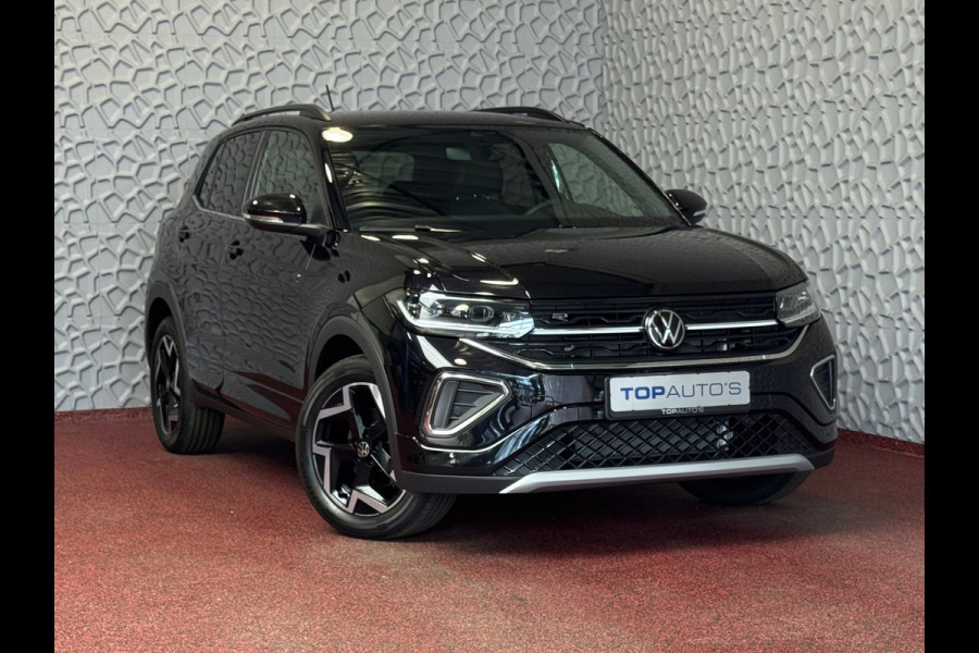 Volkswagen T-Cross ✅NIEUWE AUTO✅ TSI 115PK R-LINE EDITION TREKHAAK LED LMV IQ CAMERA STOELVERW ✅2025✅ "Volkswagen rijden begint bij Topautos.nl – 75 topmodellen direct op voorraad!"