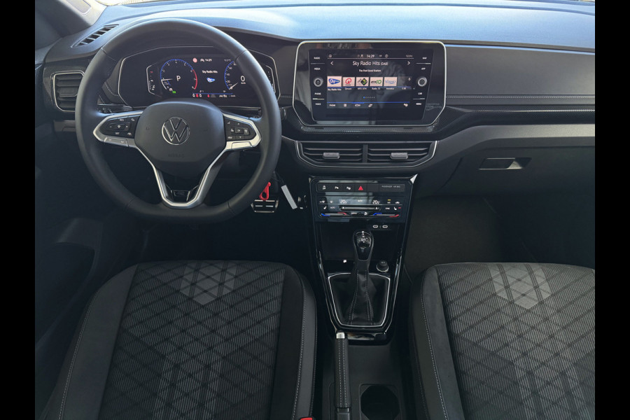 Volkswagen T-Cross 1.5 TSI 150PK R-LINE EDITION TREKHAAK LED 18''LMV IQ CAMERA STOELVERW BLINDSPOT. ✅2025✅ "Volkswagen rijden begint bij Topautos.nl – 75 topmodellen direct op voorraad!"