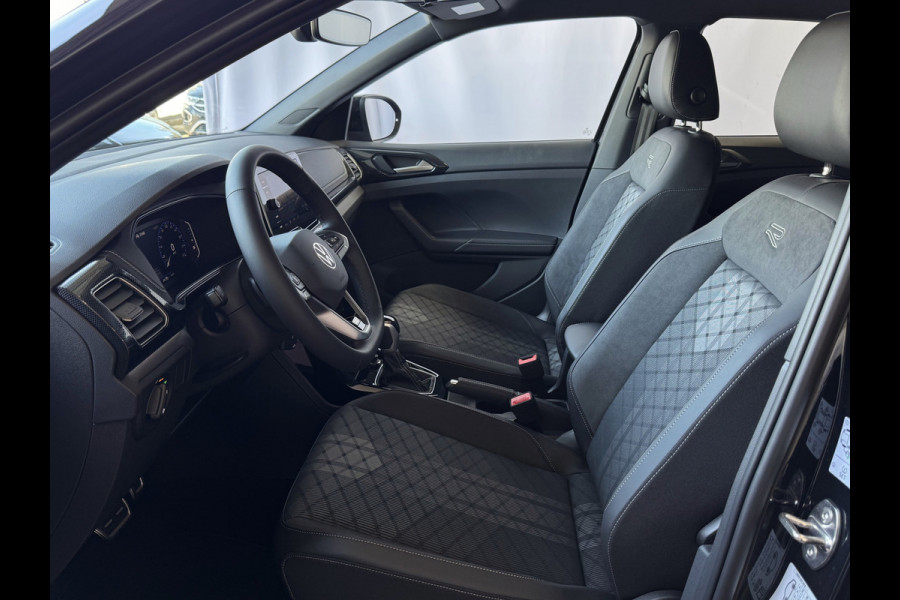 Volkswagen T-Cross 1.5 TSI 150PK R-LINE EDITION TREKHAAK LED 18''LMV IQ CAMERA STOELVERW BLINDSPOT. ✅2025✅ "Volkswagen rijden begint bij Topautos.nl – 75 topmodellen direct op voorraad!"