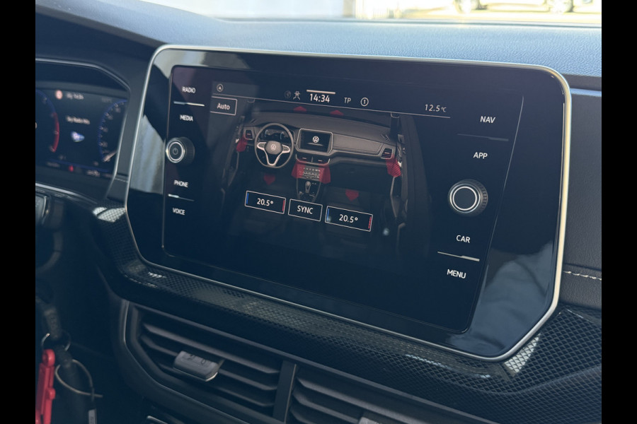 Volkswagen T-Cross 1.5 TSI 150PK R-LINE EDITION TREKHAAK LED 18''LMV IQ CAMERA STOELVERW BLINDSPOT. ✅2025✅ "Volkswagen rijden begint bij Topautos.nl – 75 topmodellen direct op voorraad!"