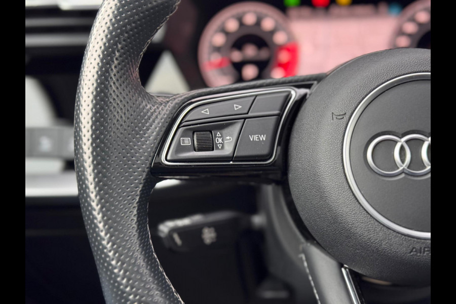 Audi A3 Sportback 35 TFSI S edition Pano/Matrix/Trekhaak/AppleCarPlay