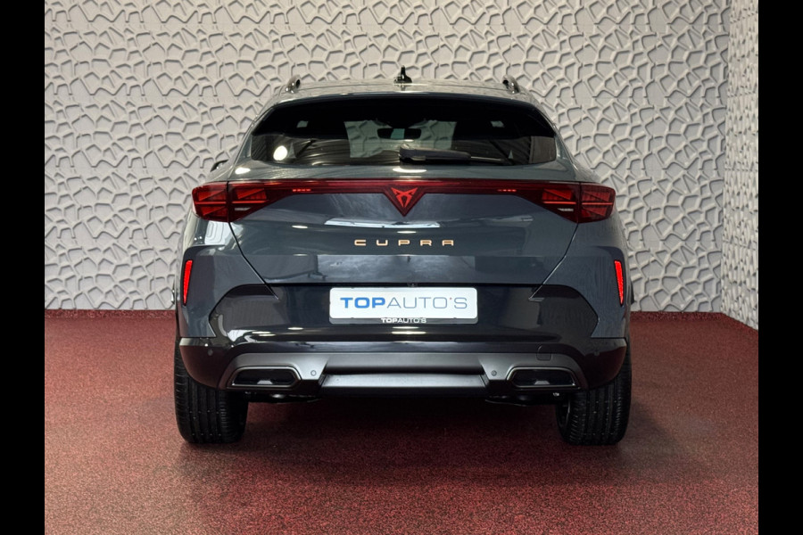 CUPRA Formentor 1.5 TSI 150 PK BENZINE CAMERA STOEL/STUUR ELEK.KLEP VERW. LED LEER CARPLAY ZWARTE.HEMEL 08/2024