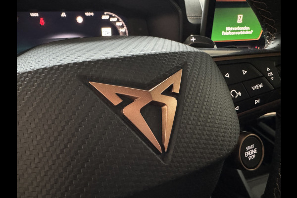 CUPRA Formentor 1.5 TSI 150 PK BENZINE CAMERA STOEL/STUUR ELEK.KLEP VERW. LED LEER CARPLAY ZWARTE.HEMEL 08/2024