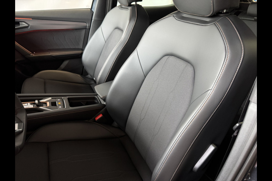 CUPRA Formentor 1.5 TSI 150 PK BENZINE CAMERA STOEL/STUUR ELEK.KLEP VERW. LED LEER CARPLAY ZWARTE.HEMEL 08/2024