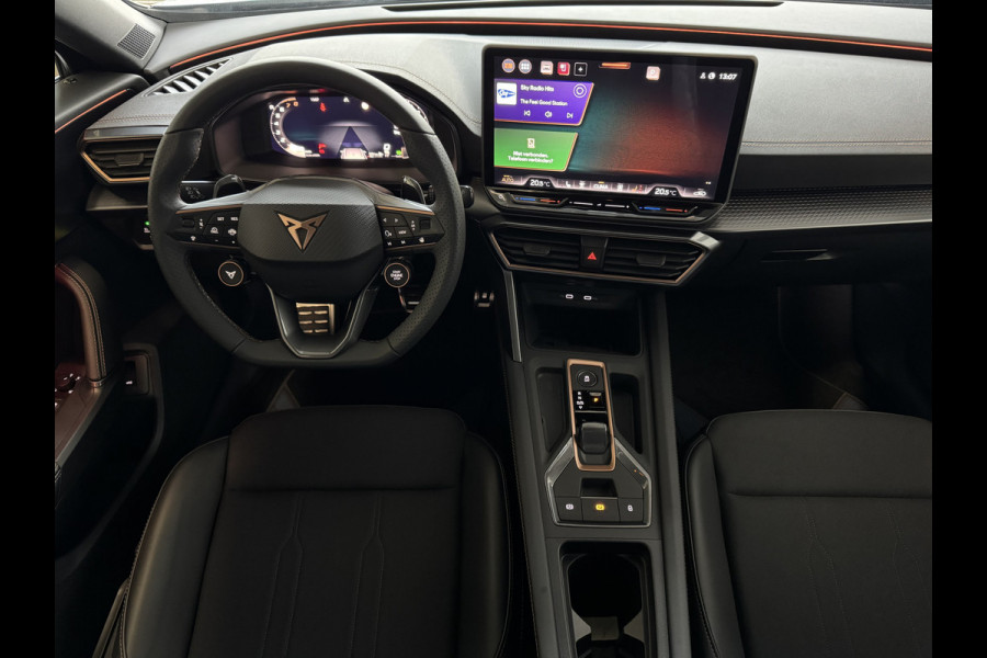 CUPRA Formentor 1.5 TSI 150 PK BENZINE CAMERA STOEL/STUUR ELEK.KLEP VERW. LED LEER CARPLAY ZWARTE.HEMEL 08/2024