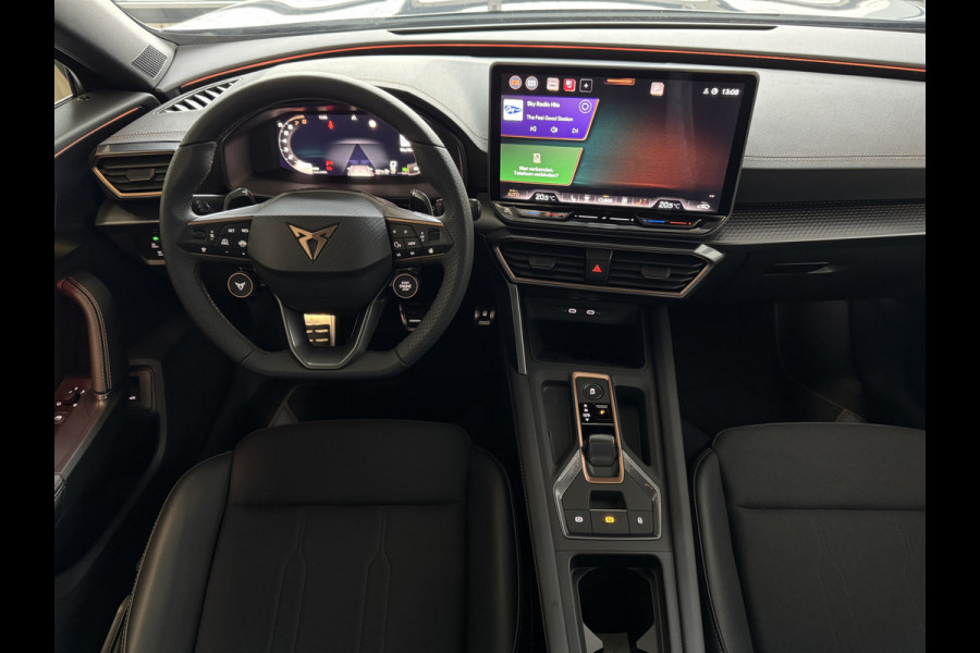 CUPRA Formentor 1.5 TSI 150 PK BENZINE CAMERA STOEL/STUUR ELEK.KLEP VERW. LED LEER CARPLAY ZWARTE.HEMEL 08/2024