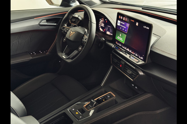 CUPRA Formentor 1.5 TSI 150 PK BENZINE CAMERA STOEL/STUUR ELEK.KLEP VERW. LED LEER CARPLAY ZWARTE.HEMEL 08/2024