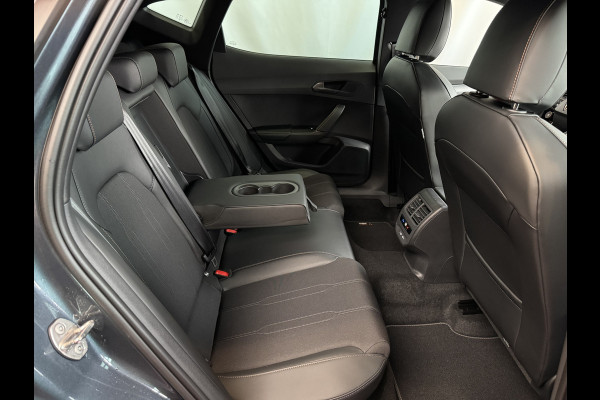 CUPRA Formentor 1.5 TSI 150 PK BENZINE CAMERA STOEL/STUUR ELEK.KLEP VERW. LED LEER CARPLAY ZWARTE.HEMEL 08/2024