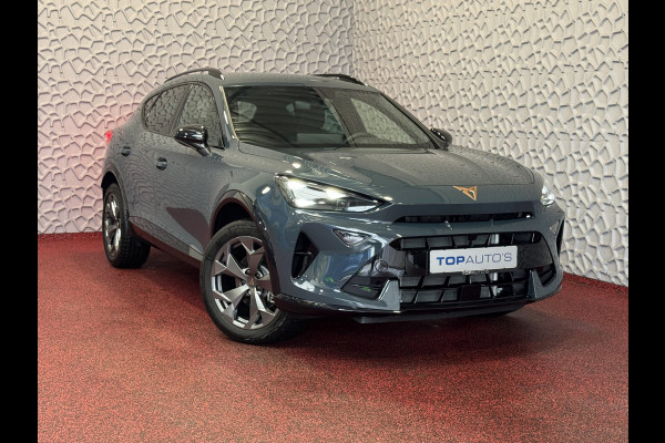 CUPRA Formentor 1.5 TSI 150 PK BENZINE CAMERA STOEL/STUUR ELEK.KLEP VERW. LED LEER CARPLAY ZWARTE.HEMEL 08/2024