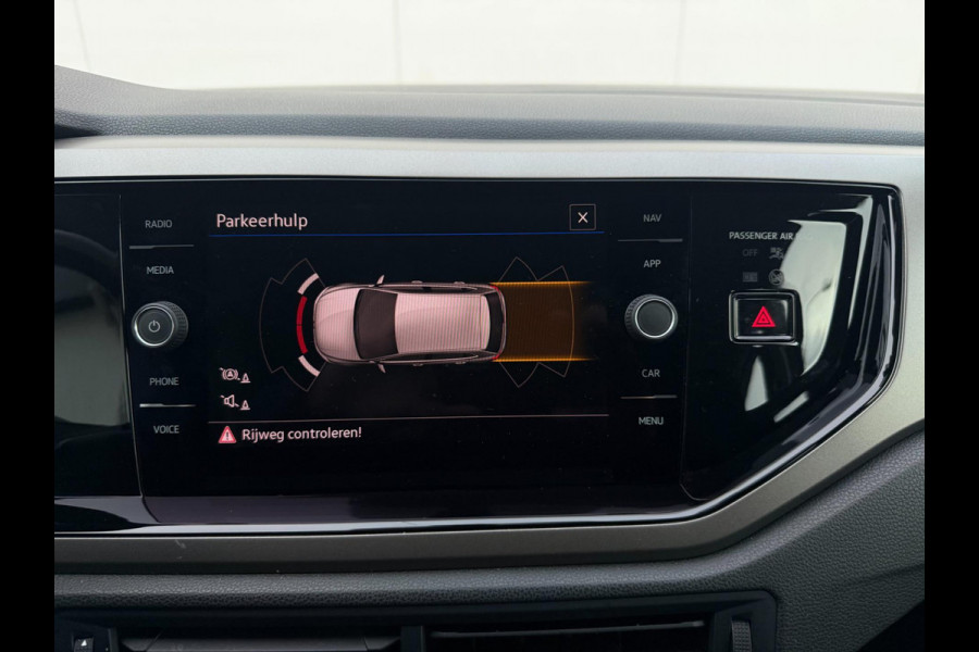 Volkswagen Polo 1.0 TSI Comfortline Business NAVI | CarPlay | Dealer onderhouden