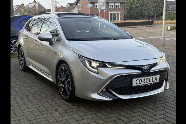 Toyota Corolla Touring Sports 2.0 Hybrid Premium | Panoramadak, JBL, Dodehoekherkenning, Parkeersensoren, Elektrische achterklep, 18 inch