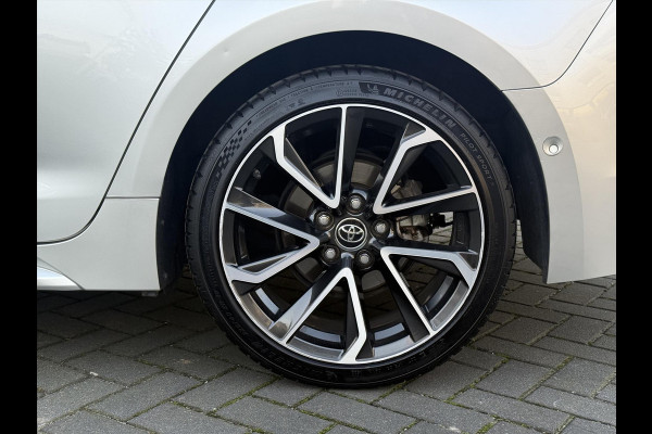 Toyota Corolla Touring Sports 2.0 Hybrid Premium | Panoramadak, JBL, Dodehoekherkenning, Parkeersensoren, Elektrische achterklep, 18 inch
