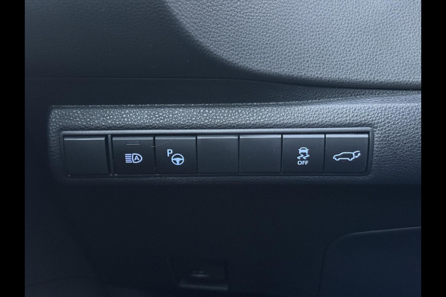 Toyota Corolla Touring Sports 2.0 Hybrid Premium | Panoramadak, JBL, Dodehoekherkenning, Parkeersensoren, Elektrische achterklep, 18 inch