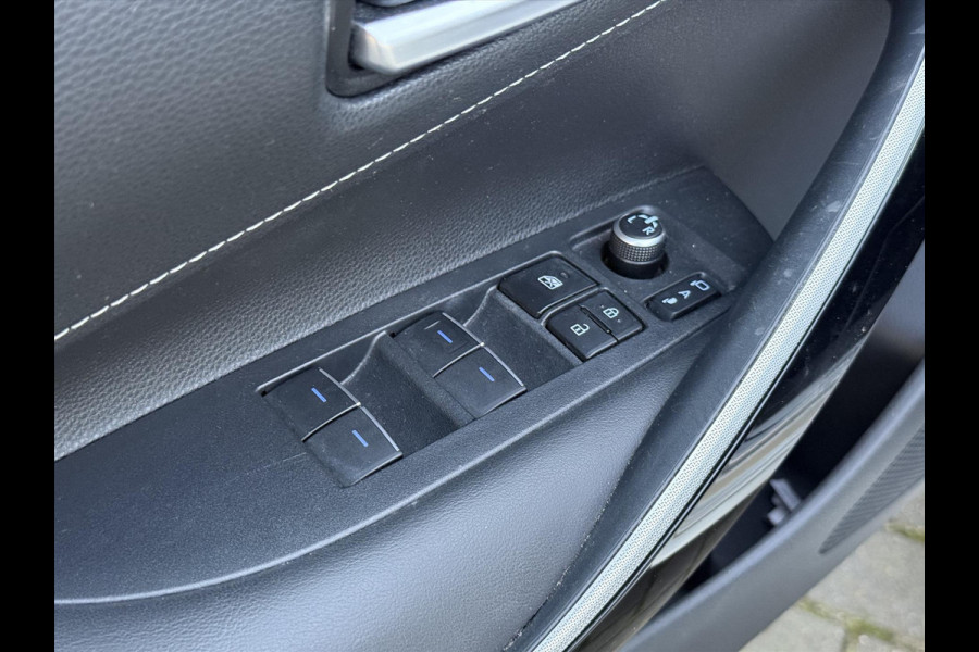Toyota Corolla Touring Sports 2.0 Hybrid Premium | Panoramadak, JBL, Dodehoekherkenning, Parkeersensoren, Elektrische achterklep, 18 inch