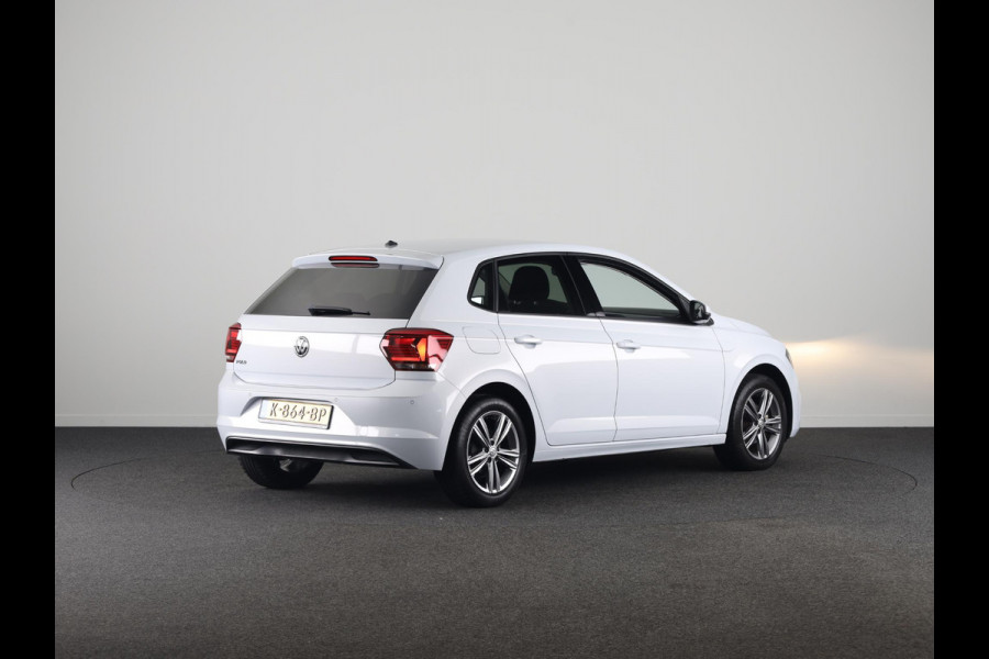 Volkswagen Polo 1.0 TSI Highline 95 pk | Navigatie via App | Autom. airco | Parkeersensoren | Adaptieve cruise control |