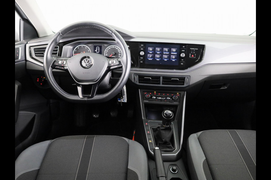 Volkswagen Polo 1.0 TSI Highline 95 pk | Navigatie via App | Autom. airco | Parkeersensoren | Adaptieve cruise control |