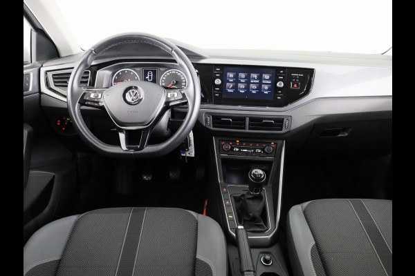 Volkswagen Polo 1.0 TSI Highline 95 pk | Navigatie via App | Autom. airco | Parkeersensoren | Adaptieve cruise control |