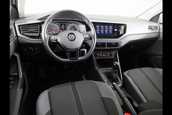 Volkswagen Polo 1.0 TSI Highline 95 pk | Navigatie via App | Autom. airco | Parkeersensoren | Adaptieve cruise control |