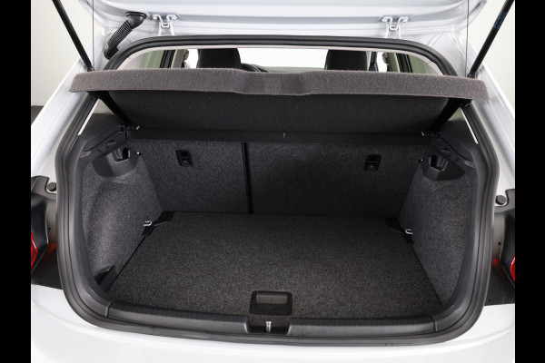 Volkswagen Polo 1.0 TSI Highline 95 pk | Navigatie via App | Autom. airco | Parkeersensoren | Adaptieve cruise control |