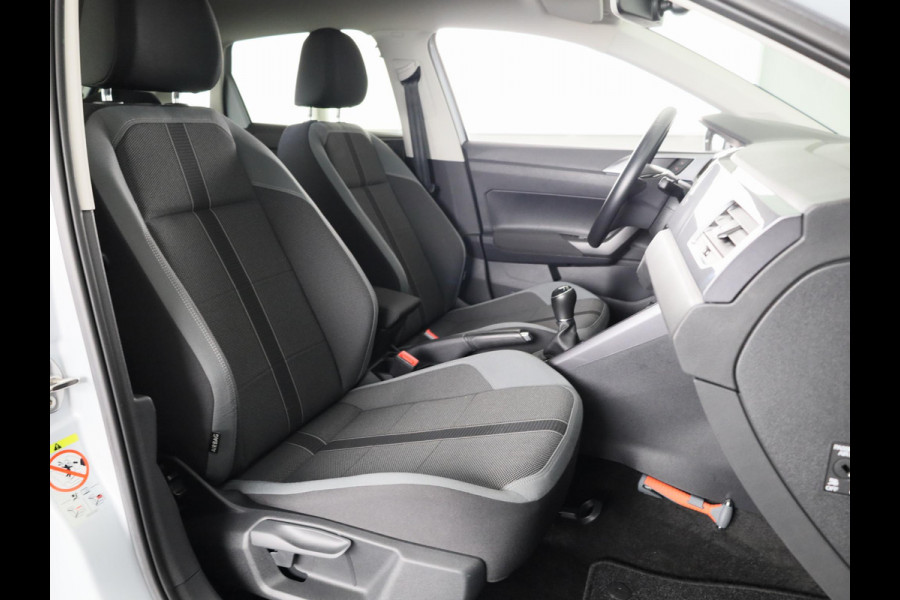 Volkswagen Polo 1.0 TSI Highline 95 pk | Navigatie via App | Autom. airco | Parkeersensoren | Adaptieve cruise control |