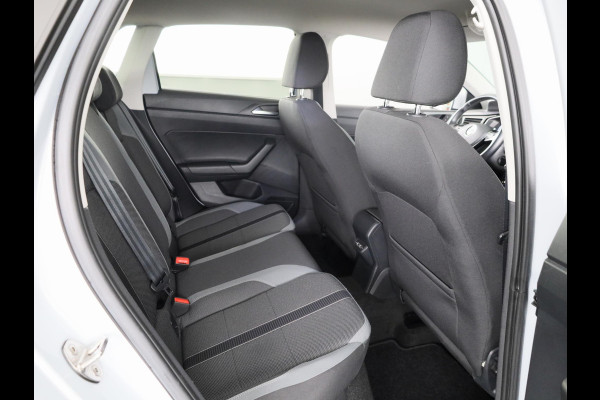 Volkswagen Polo 1.0 TSI Highline 95 pk | Navigatie via App | Autom. airco | Parkeersensoren | Adaptieve cruise control |