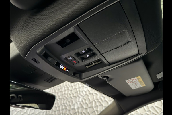 Peugeot 5008 1.2 HYBRID 145 GT GLAZENDAK 7PERS STOEL/STUUR VERW. ELEK.KLEP LED 7P 7 Persoons