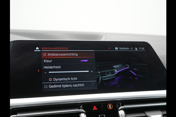 BMW 3 Serie Touring 320i M Sport 184pk | Adaptive Cruise | Alcantara Sportstoelen Verwarmd | Apple Carplay | Sfeerverlichting | Virtual | Navigatie | DAB |