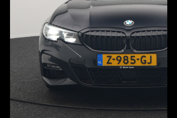 BMW 3 Serie Touring 320i M Sport 184pk | Adaptive Cruise | Alcantara Sportstoelen Verwarmd | Apple Carplay | Sfeerverlichting | Virtual | Navigatie | DAB |