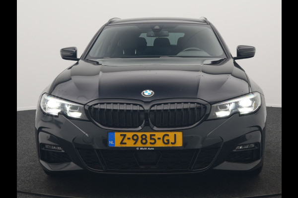 BMW 3 Serie Touring 320i M Sport 184pk | Adaptive Cruise | Alcantara Sportstoelen Verwarmd | Apple Carplay | Sfeerverlichting | Virtual | Navigatie | DAB |