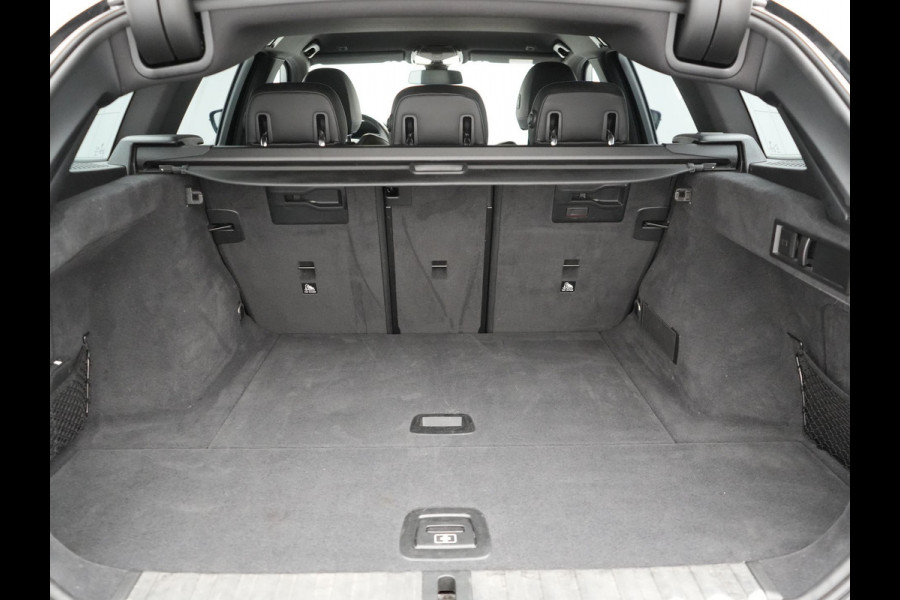 BMW 3 Serie Touring 320i M Sport 184pk | Adaptive Cruise | Alcantara Sportstoelen Verwarmd | Apple Carplay | Sfeerverlichting | Virtual | Navigatie | DAB |