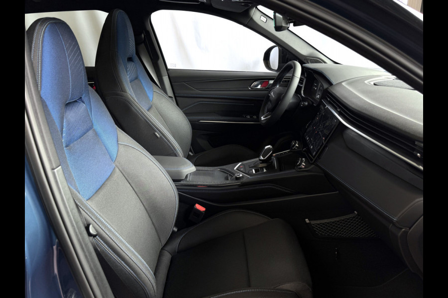 Lynk & Co 01 ✅NIEUW ✅ 06/2025 / STUUR/STOEL VERW. 1.5 261 PK ZWARTE HEMEL 360CAM 4 JAAR GARANTIE PHEV Plug-in Hybrid phev