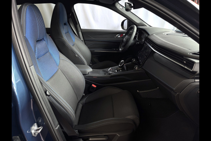 Lynk & Co 01 ✅NIEUW ✅ 06/2025 / STUUR/STOEL VERW. 1.5 261 PK ZWARTE HEMEL 360CAM 4 JAAR GARANTIE PHEV Plug-in Hybrid phev