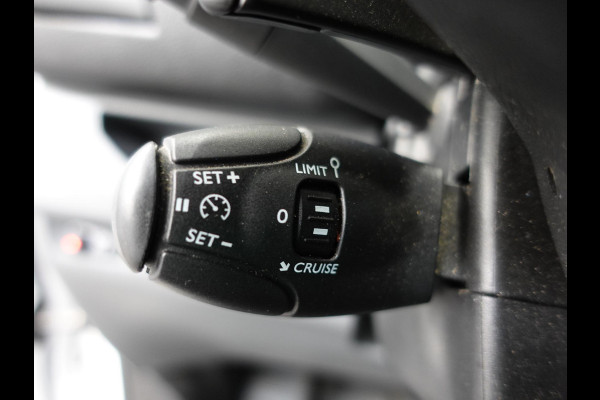 Opel Vivaro 2.0 CDTI 145 pk L3H1 Edition Automaat Airco Navi Bluetooth Trekhaak