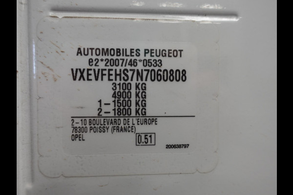 Opel Vivaro 2.0 CDTI 145 pk L3H1 Edition Automaat Airco Navi Bluetooth Trekhaak