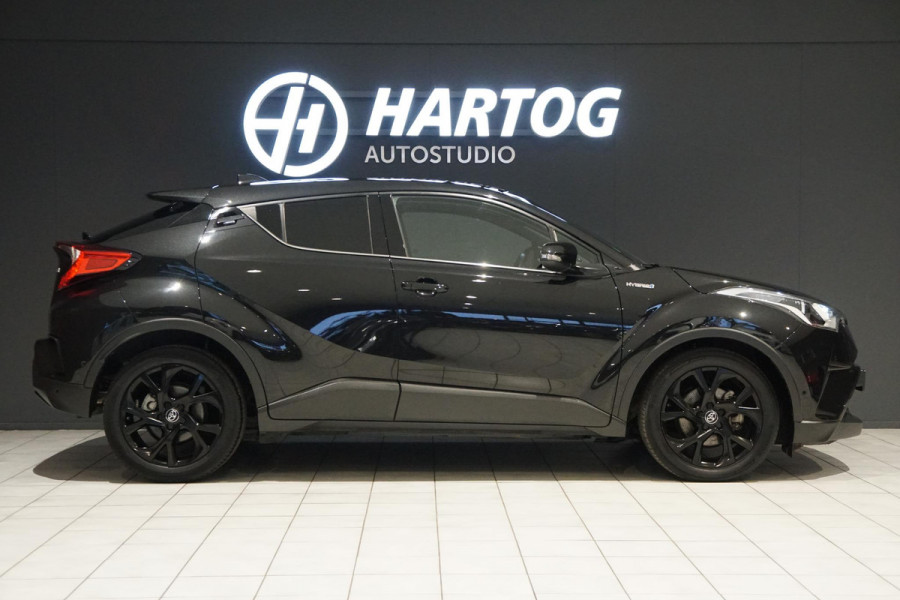 Toyota C-HR 1.8 Hybrid Black Edition + LEDER / DODEHOEK / JBL / STOELVERWARMING /