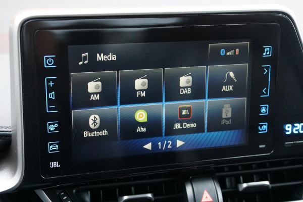 Toyota C-HR 1.8 Hybrid Black Edition + LEDER / DODEHOEK / JBL / STOELVERWARMING /