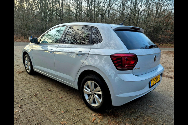 Volkswagen Polo 1.6 TDI Comfortline . Navigatie . Multi stuur
