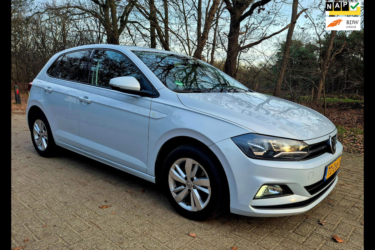 Volkswagen Polo 1.6 TDI Comfortline . Navigatie . Multi stuur