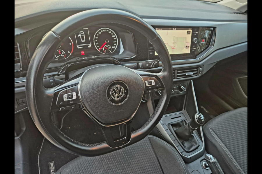 Volkswagen Polo 1.6 TDI Comfortline . Navigatie . Multi stuur